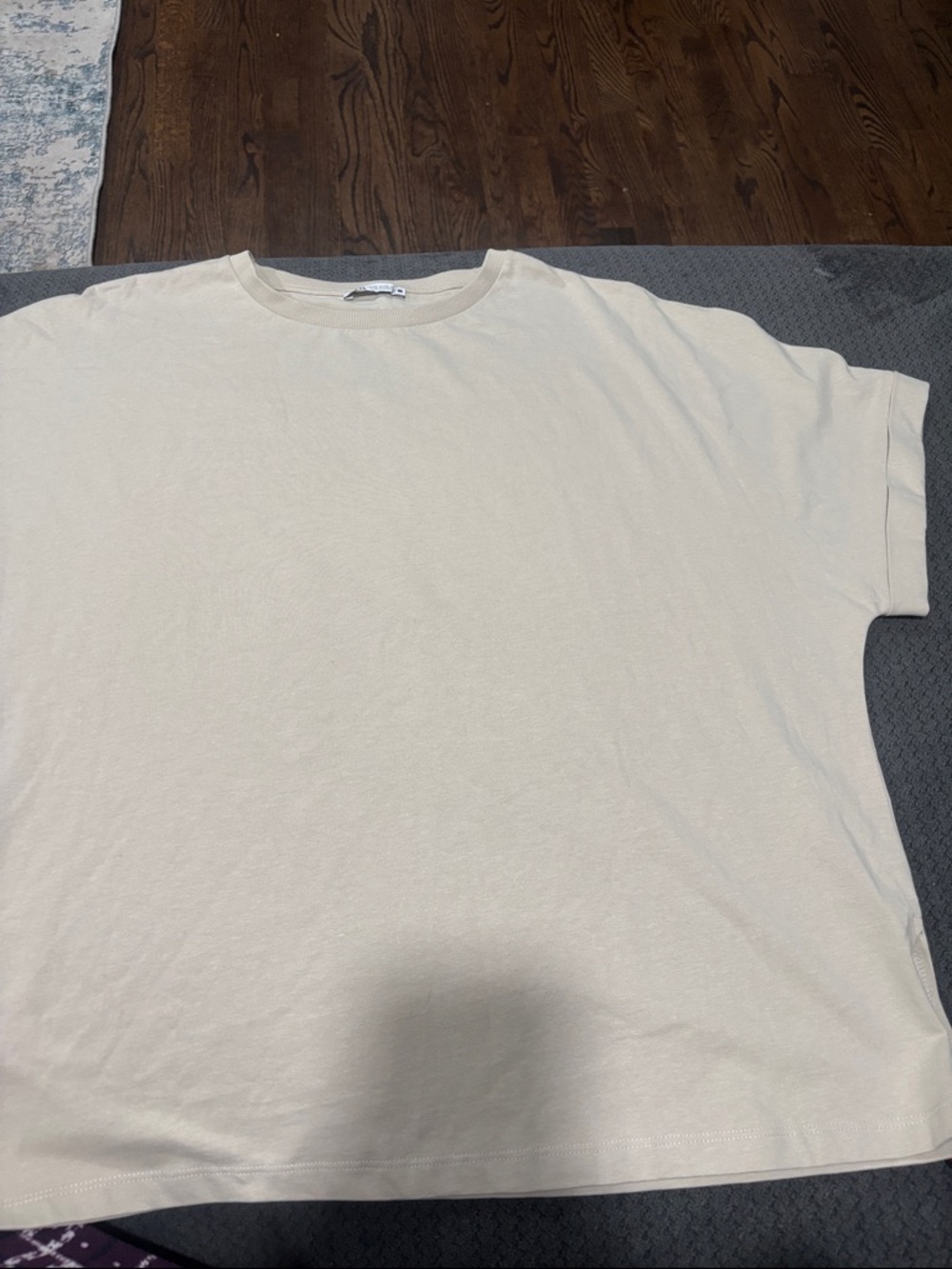 ⭐️2/$10 - cream colored top